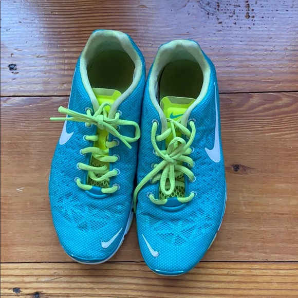 Nike Free Runs 5.0 - Picture 1 of 3